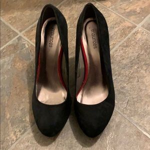 Black high heels, Never worn